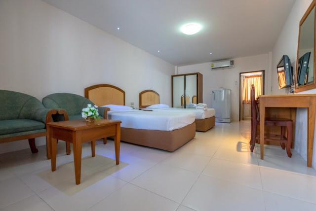 Golden House Service And Apartment Rayong Exterior photo